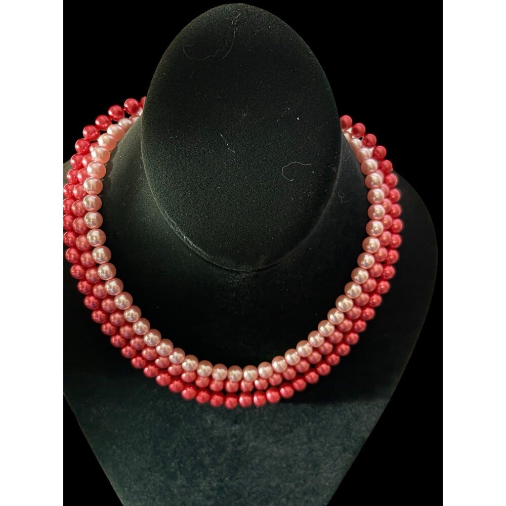 Vintage Pink Faux Pearl Necklace 18 Inch With Japan Clip On Earrings Set - Picture 4 of 10
